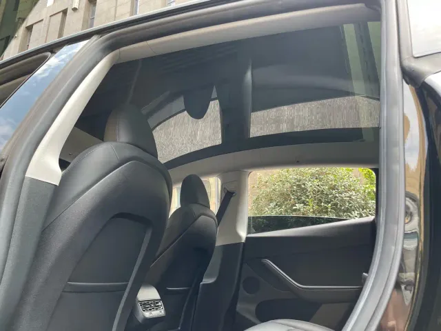 Tesla Model Y — Фото автомобиля 16