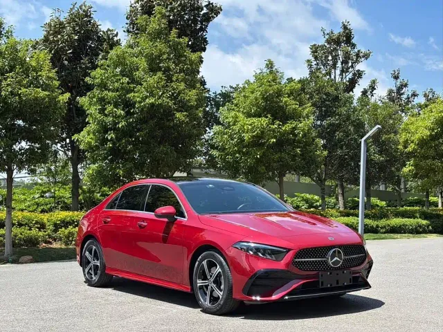 Mercedes-Benz A-Class — Фото автомобиля 3