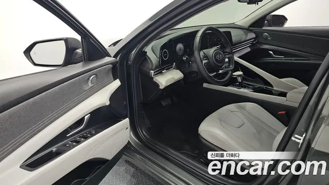 Hyundai Avante — Фото автомобиля 17