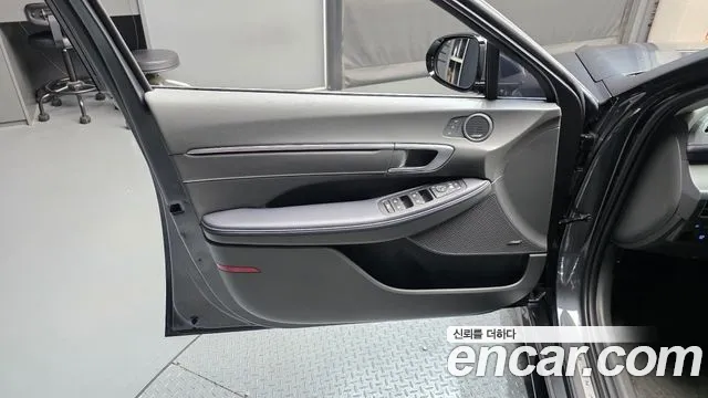 Hyundai Sonata — Фото автомобиля 13