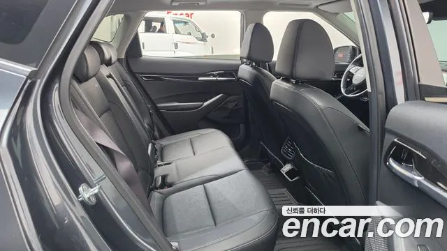 Kia Seltos New — Фото автомобиля 17