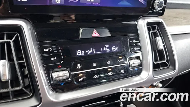 Kia Sorento Sorento 4-е поколение Дизель 2.2 2WD — Фото автомобиля 16