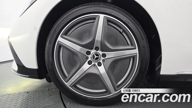 Mercedes-Benz EQE X294 — Фото автомобиля 5