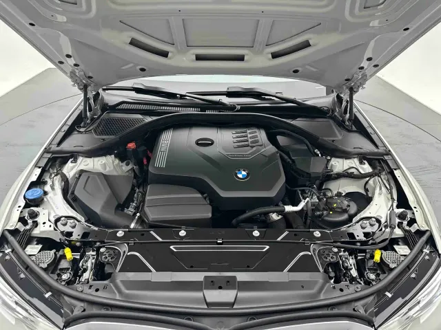 BMW 3 Series — Фото автомобиля 19