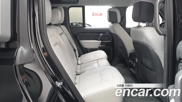 Land Rover Defender L663 — Фото автомобиля 12