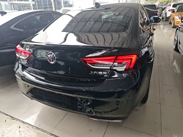 Buick Regal — Фото автомобиля 5