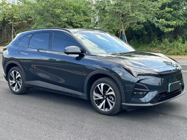 Arcfox Alpha T5 — Фото автомобиля 3