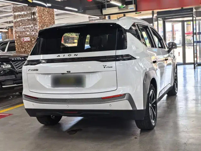 GAC Aion Y — Фото автомобиля 12