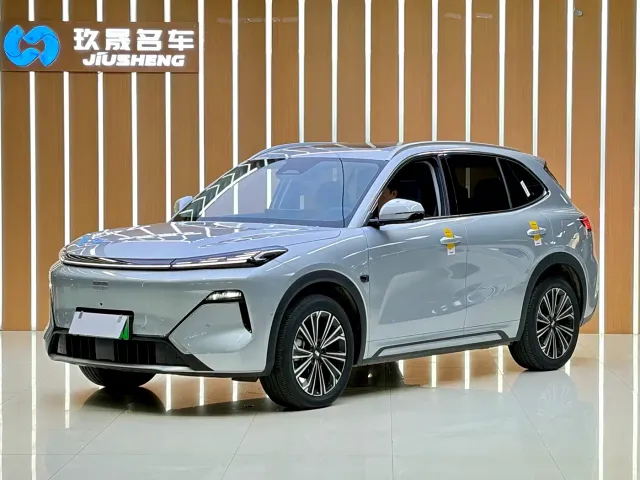 Фотография автомобиля — Geely Galaxy Starship 7 EM-i