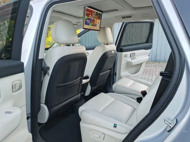 Leapmotor C16 — Фото автомобиля 12