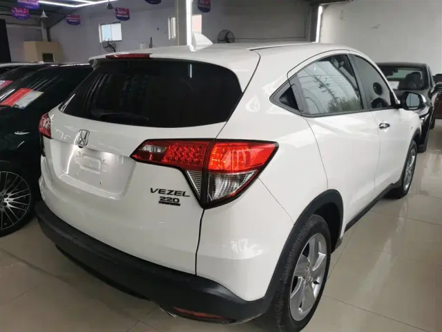Honda Vezel — Фото автомобиля 4