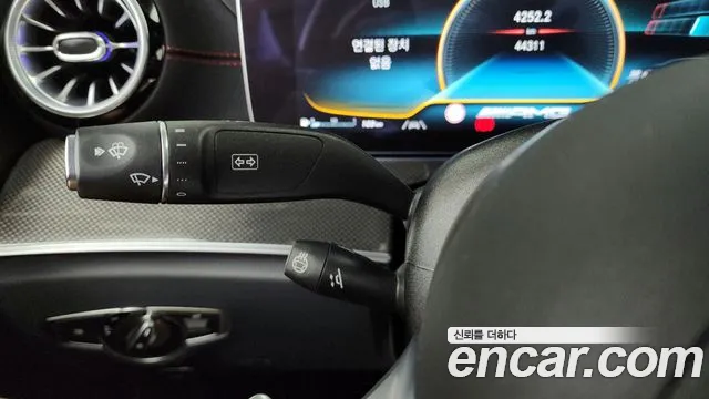 Mercedes-Benz E-Class — Фото автомобиля 18