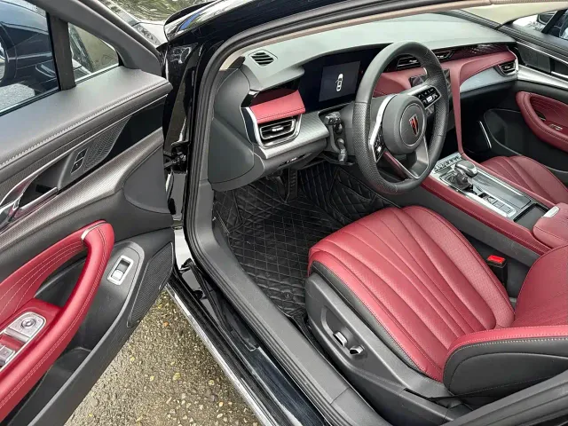 Hongqi H5 — Фото автомобиля 9