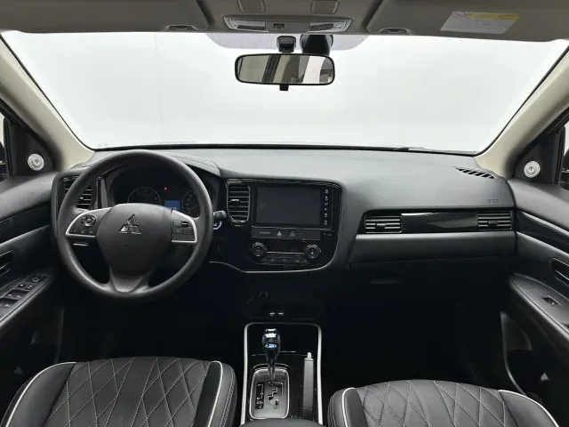 Mitsubishi Outlander — Фото автомобиля 7