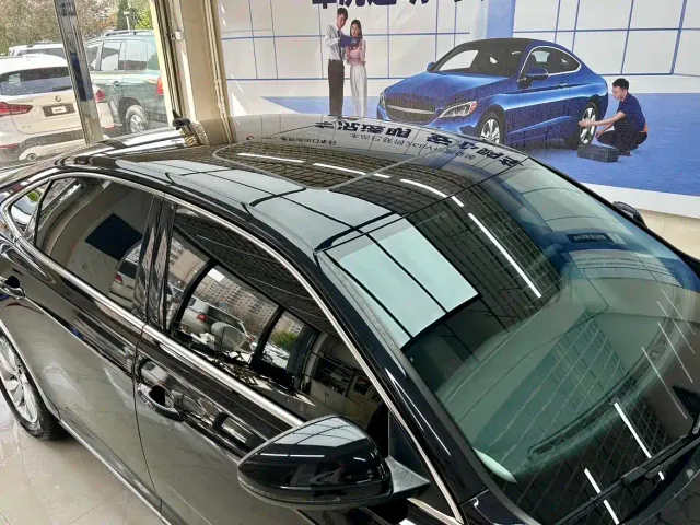 Volkswagen Passat — Фото автомобиля 7