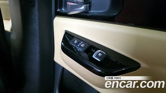Kia Canival Carnival 4 поколение Бензин 7 мест Noblesse — Фото автомобиля 19
