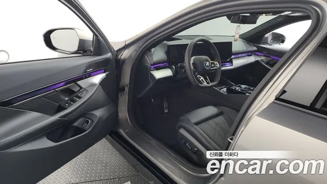 BMW 5-Series — Фото автомобиля 9