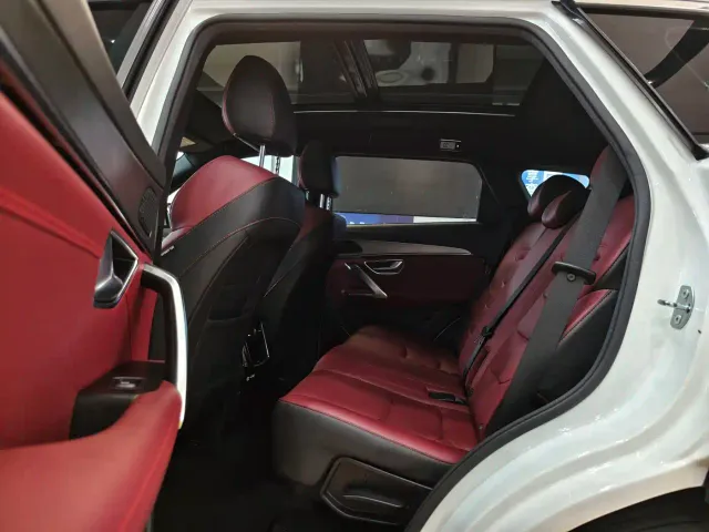 Jetour X70 Plus — Фото автомобиля 15