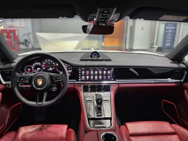 Porsche Panamera — Фото автомобиля 11