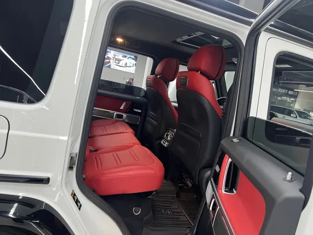 Mercedes-Benz G-Class — Фото автомобиля 10