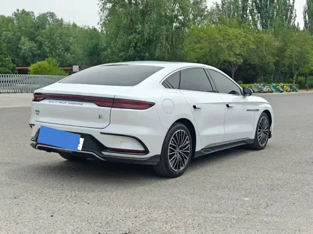 BYD Han — Фото автомобиля 6