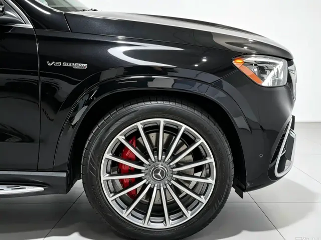 Mercedes-Benz GLS AMG — Фото автомобиля 4
