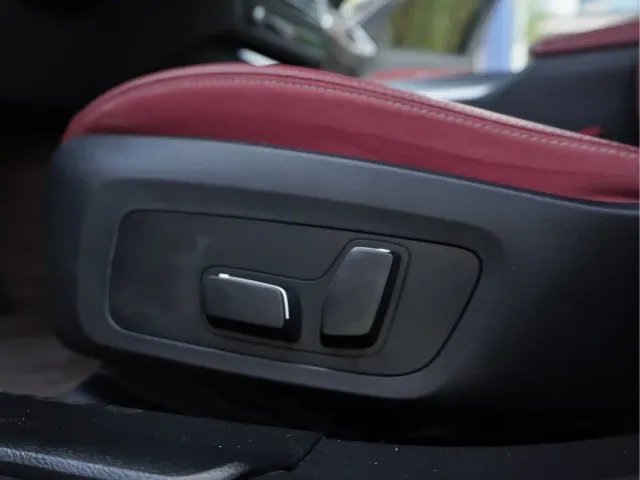 BMW 3 Series — Фото автомобиля 13