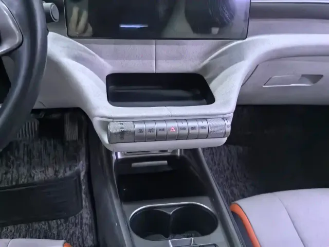 BYD Dolphin — Фото автомобиля 8