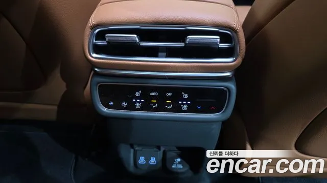 Genesis GV80 2.5T Бензин AWD — Фото автомобиля 18