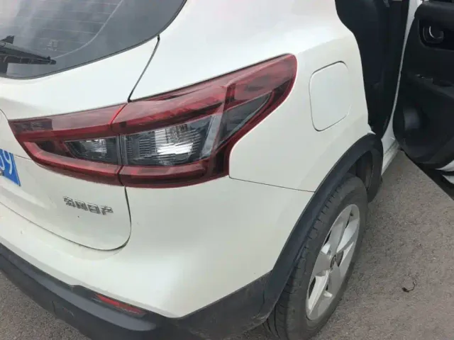 Nissan Qashqai — Фото автомобиля 7