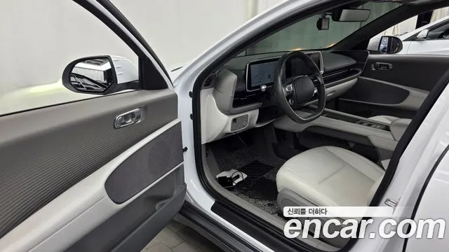 Hyundai Ioniq 6 — Фото автомобиля 15