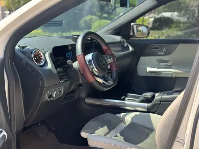 Mercedes-Benz EQA — Фото автомобиля 4