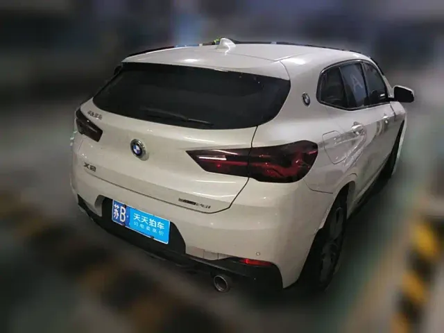 BMW X2 — Фото автомобиля 2