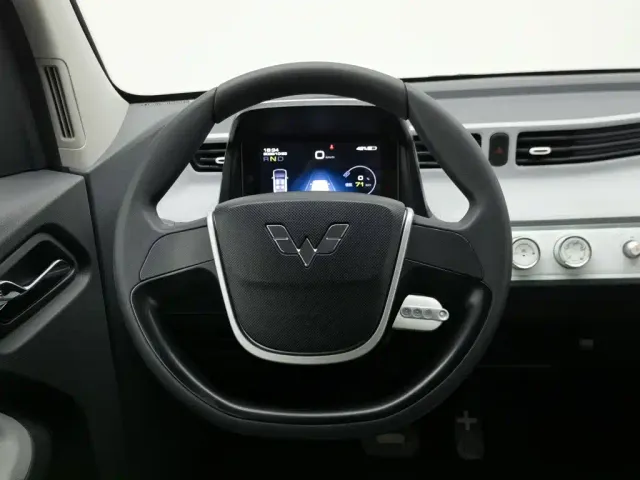 Wuling Hongguang Mini EV — Фото автомобиля 11