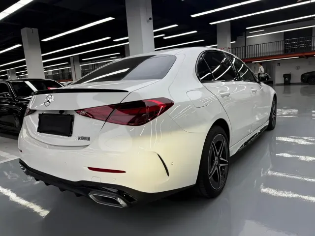 Mercedes-Benz C-Class — Фото автомобиля 24