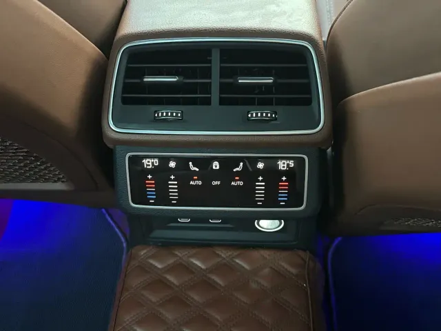 Audi A6L — Фото автомобиля 14