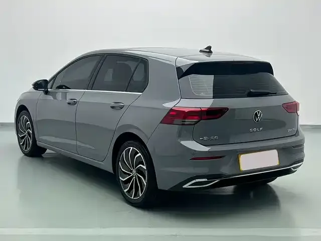 Volkswagen Golf — Фото автомобиля 5