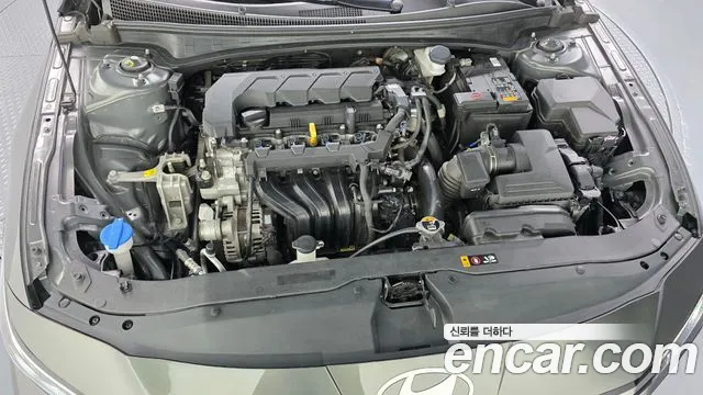 Hyundai Avante CN7 — Фото автомобиля 6