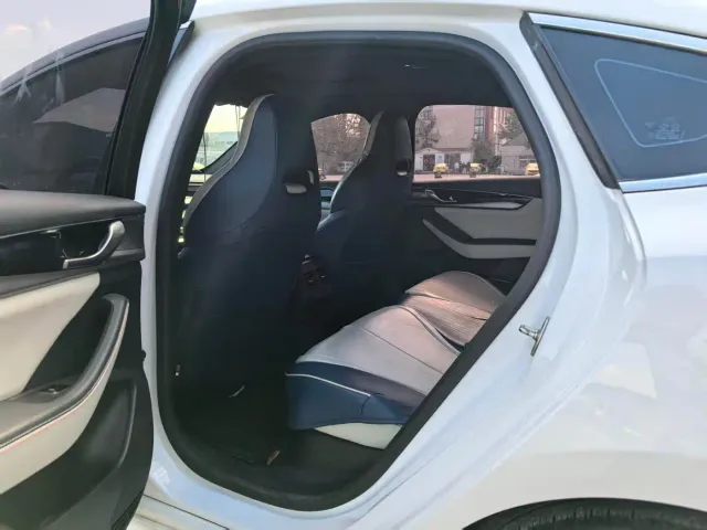 BYD Qin PLUS — Фото автомобиля 6