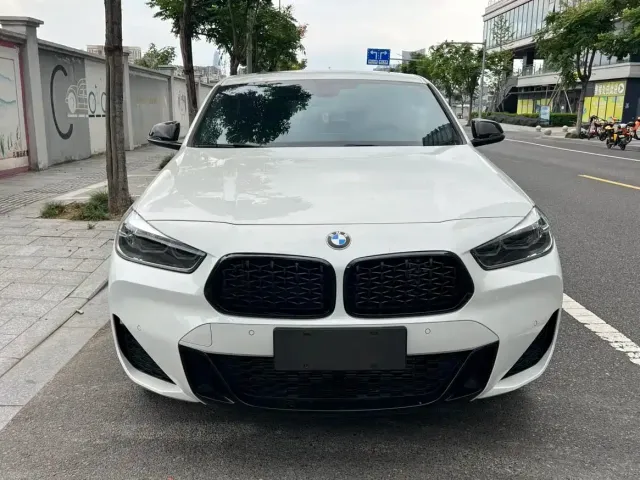 BMW X2 — Фото автомобиля 2