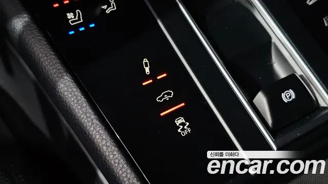Porsche Macan — Фото автомобиля 23