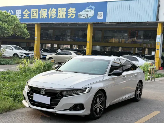 Фотография автомобиля — Honda Accord