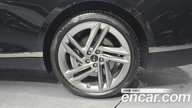 Genesis G80 RG3 — Фото автомобиля 6