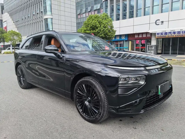 Xpeng G9 — Фото автомобиля 3