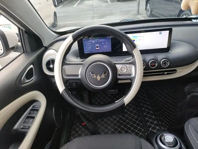 Wuling Bingo — Фото автомобиля 10