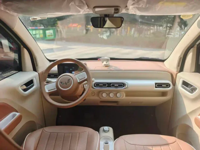 Wuling Hongguang Mini EV — Фото автомобиля 10