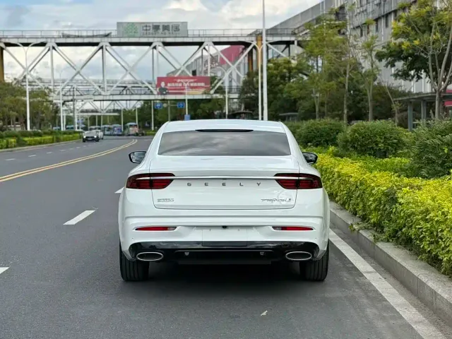 Geely Xingrui — Фото автомобиля 4