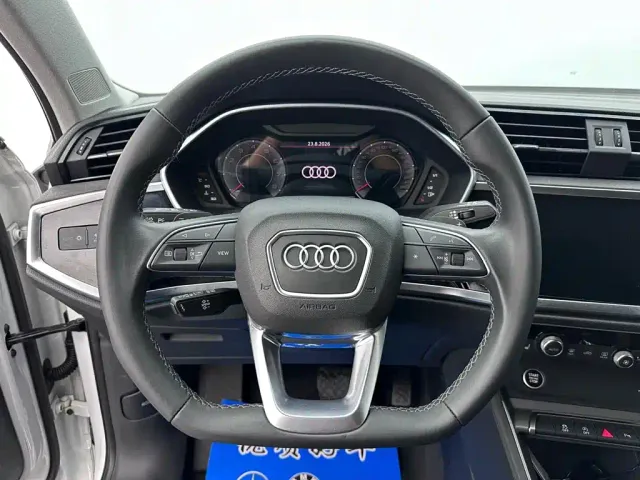 Audi Q3 — Фото автомобиля 16