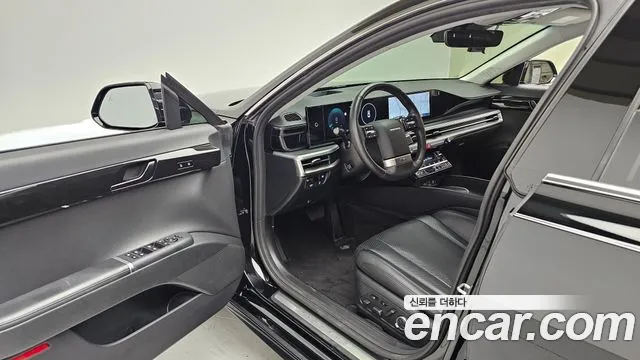 Hyundai Grandeur Grandeur (GN7) 2.5 Бензин 2WD — Фото автомобиля 10