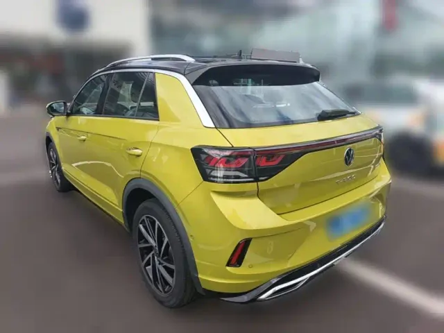 Volkswagen T-Roc — Фото автомобиля 6